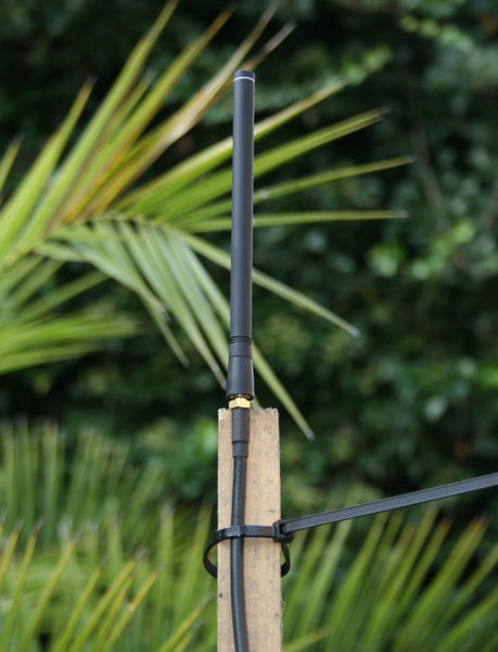 Datei:Antenne hoch.jpg